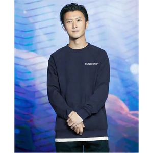 W11男女休闲大码小字母印花圆领长袖卫衣外套学生青少年团队班服,魔神乐园穿搭学生党图片