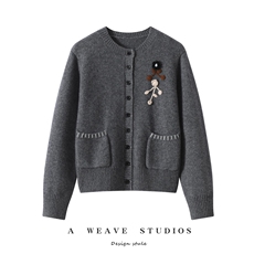 2025年秋季新款百搭花朵刺绣开衫，女装针织衫/毛衣，戎魅羊绒