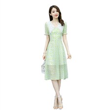 2021夏季新款时尚气质减龄V领小清新优雅修身显瘦碎花连衣裙，女装连衣裙，艾尚靓装