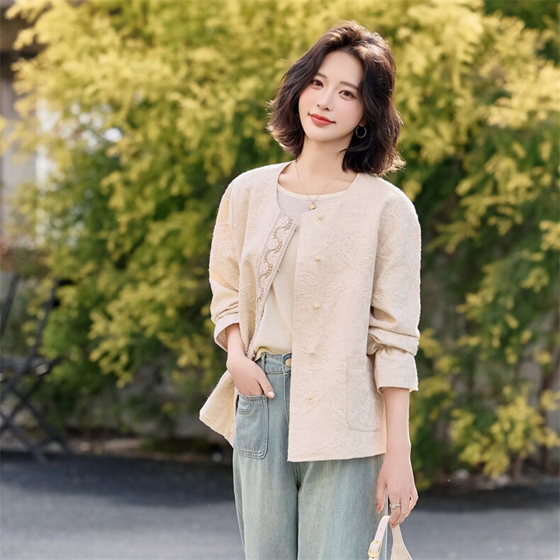 刺绣棉麻短外套女2025春秋季新款宽松休闲新中式时尚风衣重工,女装短外套,梦懿尔