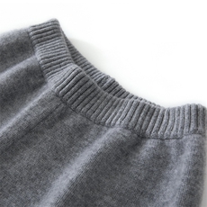 2025年秋季新款深色修身针织女士羊绒短裤时尚休闲通勤百搭，女装短裤/热裤，金暖绒