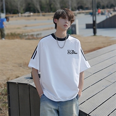 白色
