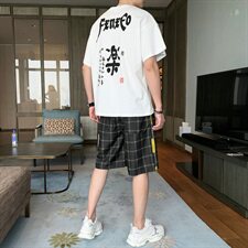 白色