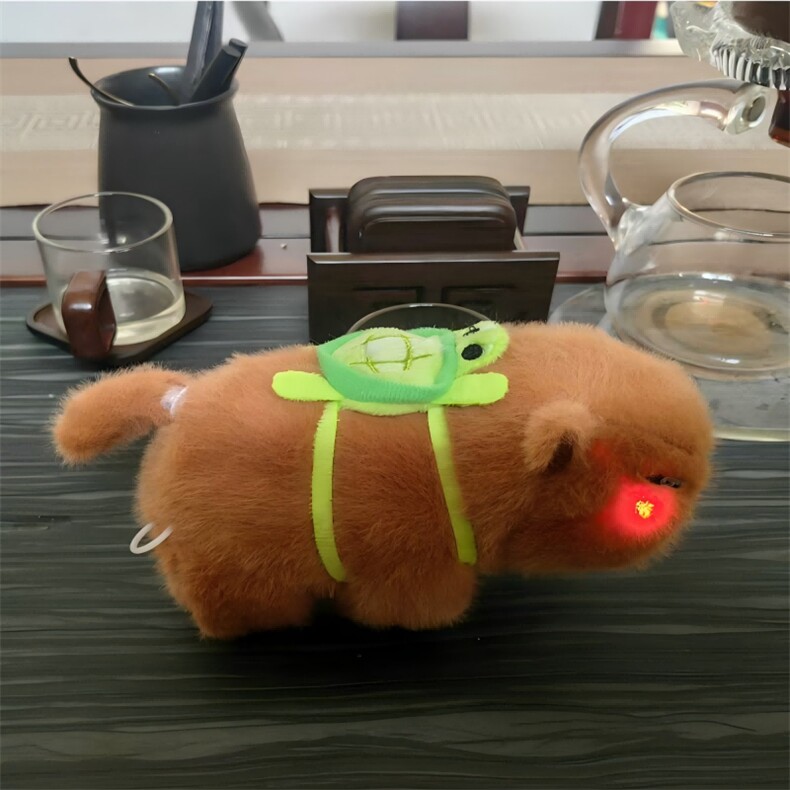 水豚摇尾巴加音乐灯光，轻枫毛绒玩具厂