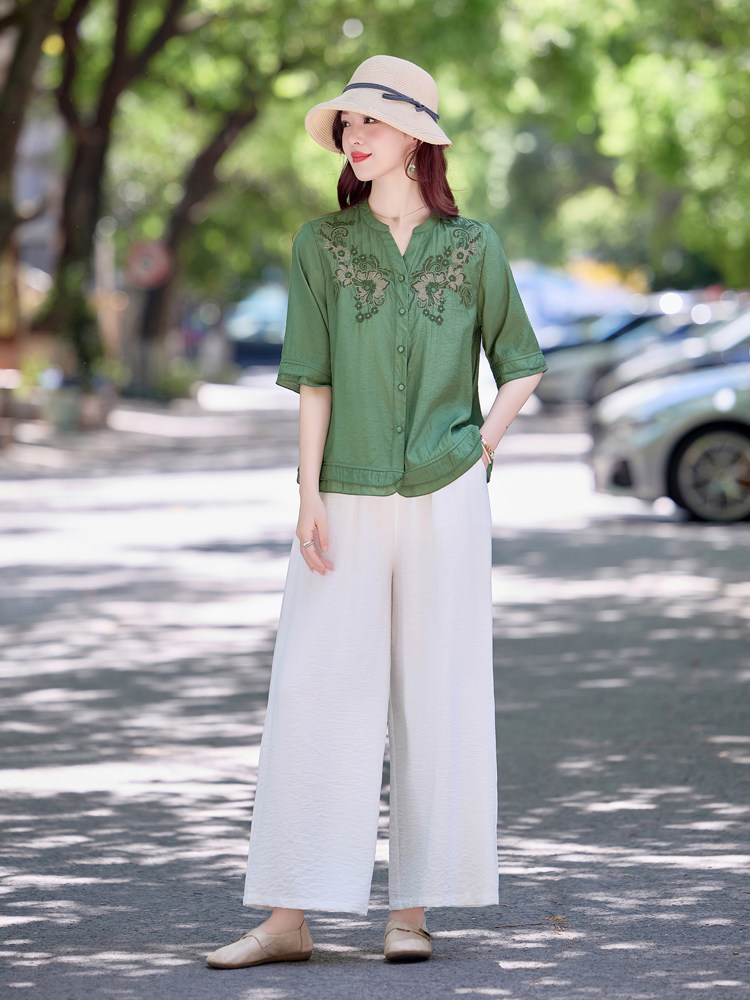 新中式刺绣棉麻套装女2025夏季洋气妈妈薄款衬衣小衫阔腿裤两件套,女装套装/套裙,魅影
