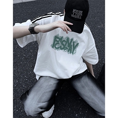 白色