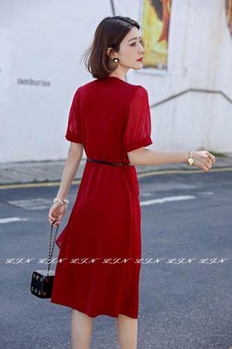 简约大方醋酸连衣裙，女装连衣裙，莲佳妮