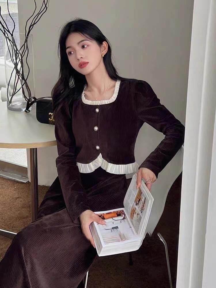 秋冬新品套装，女装职业装，雨恋依香(1F)