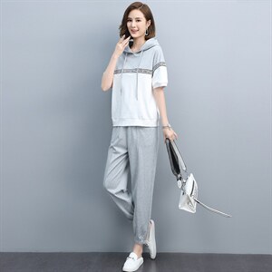2021夏季新款简约时尚气质撞色连帽休闲舒适两件套,女装套装/套裙,丽影随形