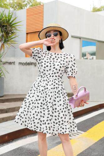 现货欧韩风格连衣裙，女装连衣裙，依姐衣妹