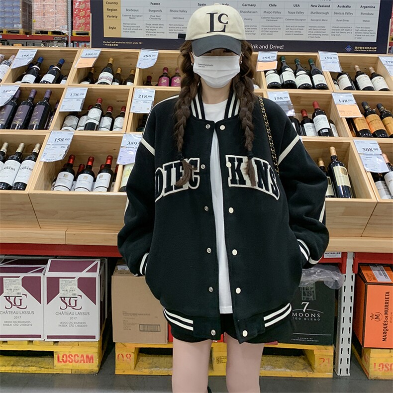 {}新款秋冬棒球服外套AD231-P145K208,女装短外套,2B187