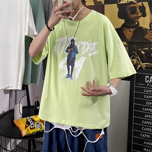 深蓝色