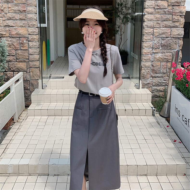 超好看灰色连衣裙套装女2025夏新款减龄字母t恤开叉半身裙两件套,女装套装/套裙,浙宝203