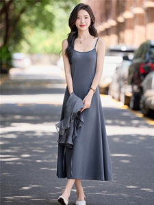 韩系穿搭吊带时尚套装裙女2025夏秋爆款名媛气质洋气显瘦两件套潮图片