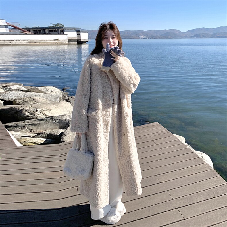 货源稳定   2B183-8195P255K358大麦甜云朵大衣皮毛一体图片