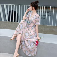 雪纺碎花连衣裙女2023夏季新款高级感气质名媛海边度假收腰仙女裙，女装连衣裙，韩美纤衣