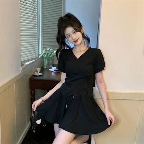 两件套不规则V领短袖T恤夏季韩版新款修身显瘦抽绳短款套装女图片
