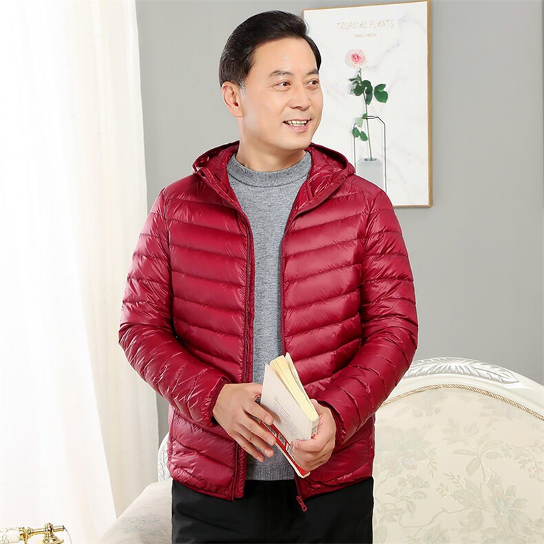 男士中老年90绒轻薄连帽羽绒服外套男款秋冬休闲羽绒轻便外套，男装羽绒服，钱塘723