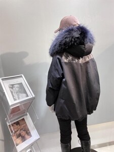 新款派克服三色三码大量出货图片