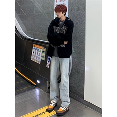 B221美式ins高街暗黑小众个性铆钉小脚牛仔裤LK23142-P65控88，男装牛仔裤，电商B221