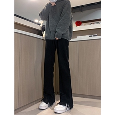 黑色