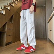 银灰色