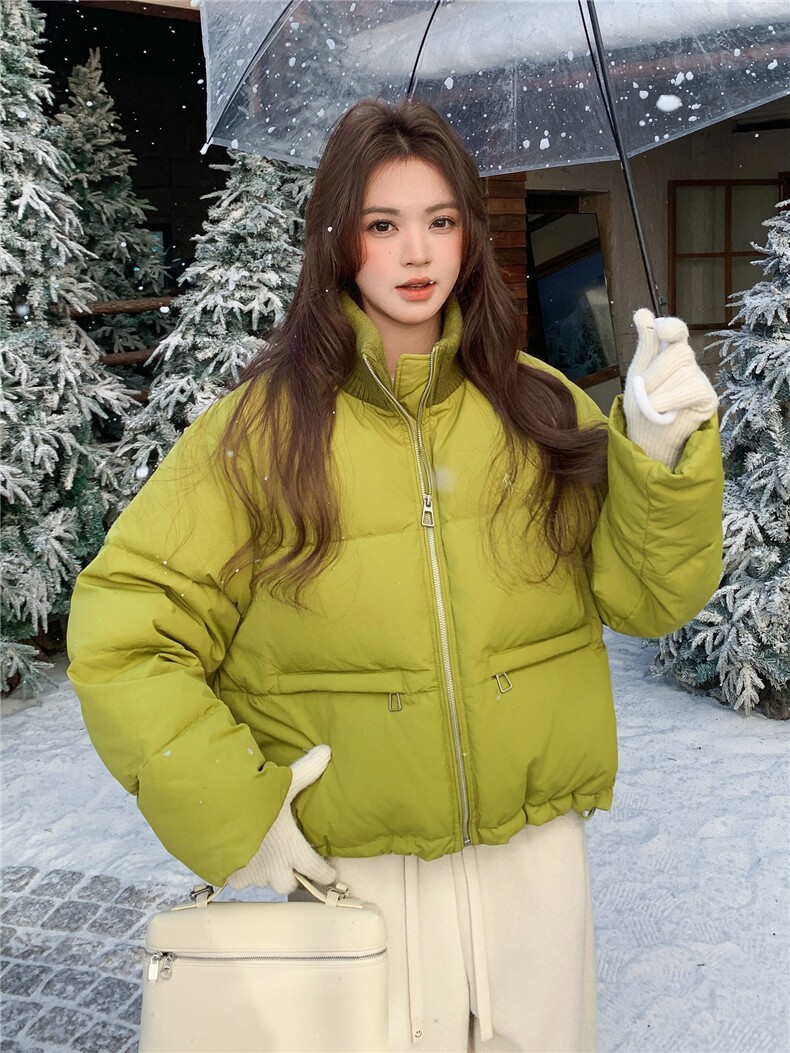 韩系设计感绿色针织领羽绒服女2025冬季小个子保暖加厚白鸭绒外套,女装羽绒服,艾米莉亚