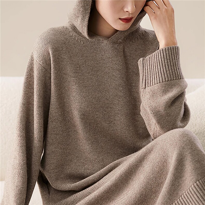 2025年秋季新款百搭连帽带兜长裙，女装连衣裙，唯若美羊绒