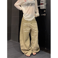 卡其色