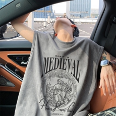 深灰色