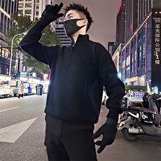黑色