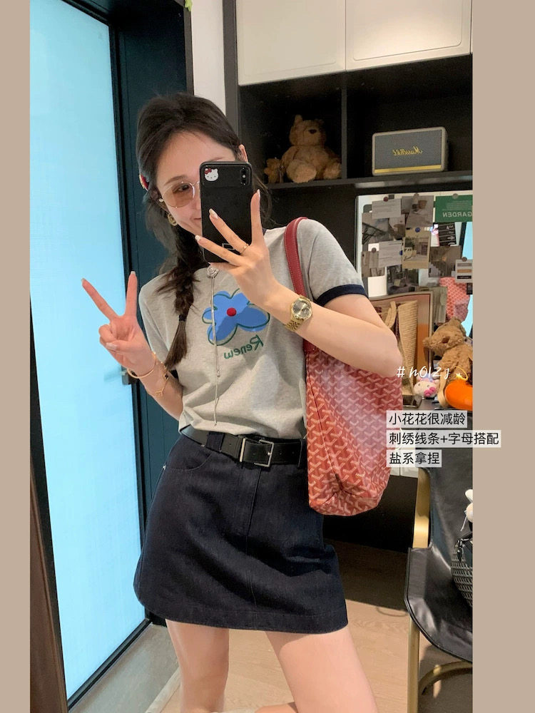 韩版趣味夏季撞色刺绣印花T恤休闲百搭蓝花短袖,女装T恤,湘姗
