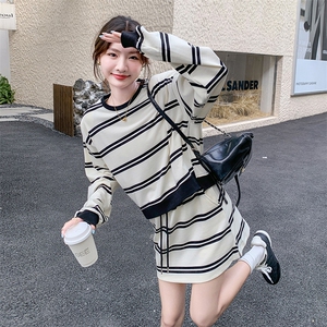 现货主推黑白条纹套装2B081-99117-P145-K208图片