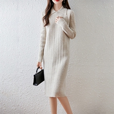 2025秋季简约时尚百搭长款坑条polo领羊毛衫，女装连衣裙，越洋羊