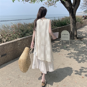米白色韩版设计感无袖背心连衣裙女夏2025年新款御姐风温柔风长裙图片