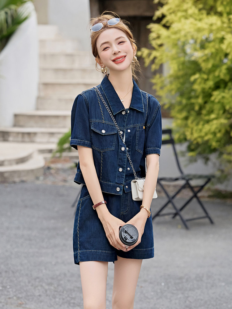 牛仔减龄套装女夏季2025新款短袖短裤小个子高级感显瘦两件套潮女,女装套装/套裙,意芙