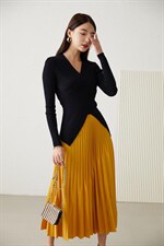 《现货》交叉设计冰丝针织显瘦上衣，其它，M&VC