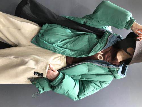 冬季羽绒服图片
