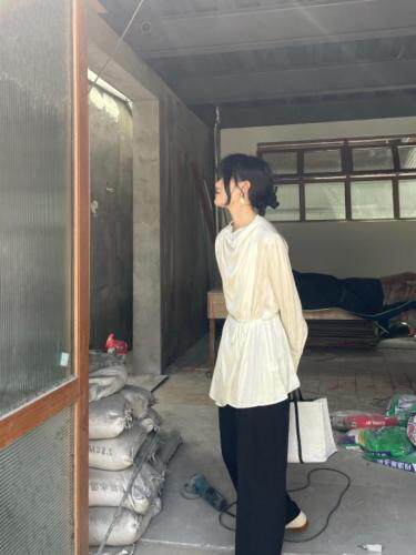 褶皱荡领系带长袖衬衫，女装衬衫，Vase
