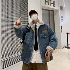 蓝色