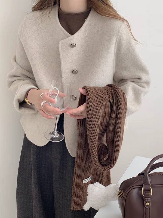 2025新款圆领100%羊毛短款韩系百搭羊毛大衣,女装毛呢外套,依嘟服饰