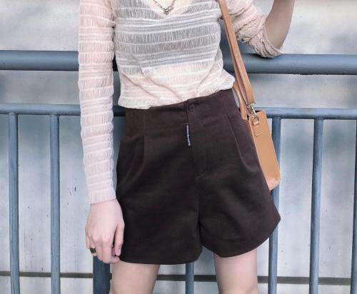 呢子小标短裤，女装，1+1 MAIN ROAD