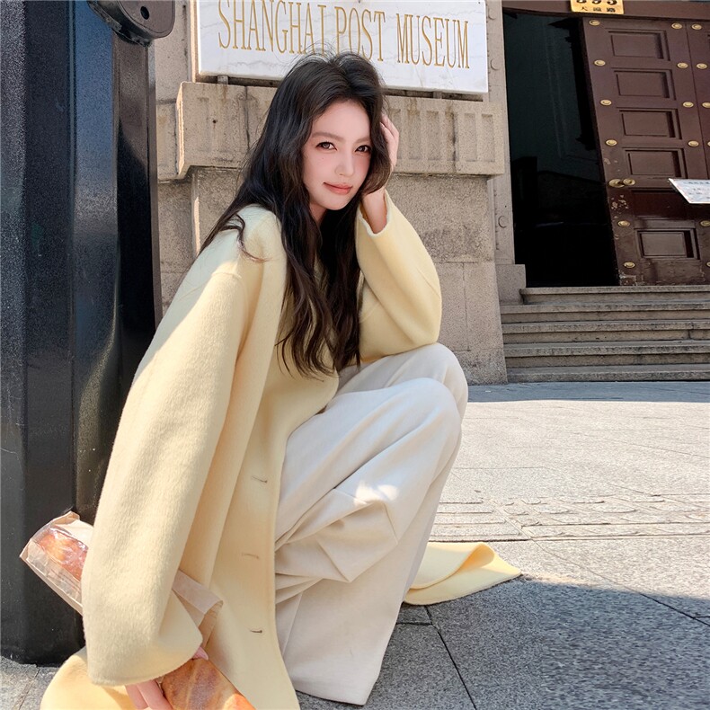 韩版气质宽松高级感外套女2025年秋冬季新款鹅黄色双排扣毛呢大衣,女装毛呢外套,2C030
