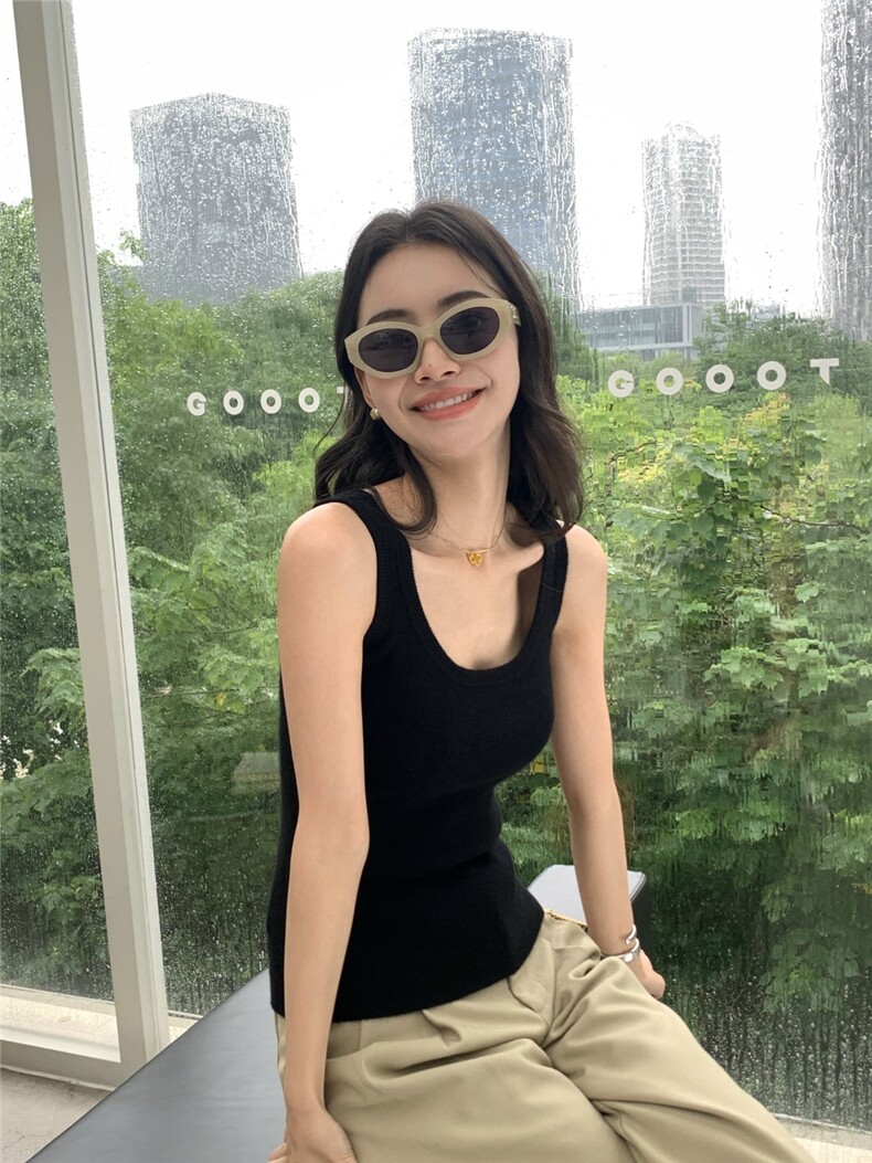 2025年夏季单件套头修身型背心纯色内搭时尚百搭,女装背心吊带,玛卡隆羊绒