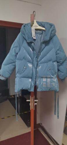 气质羽绒服，女装羽绒服，蓝芝衣秀