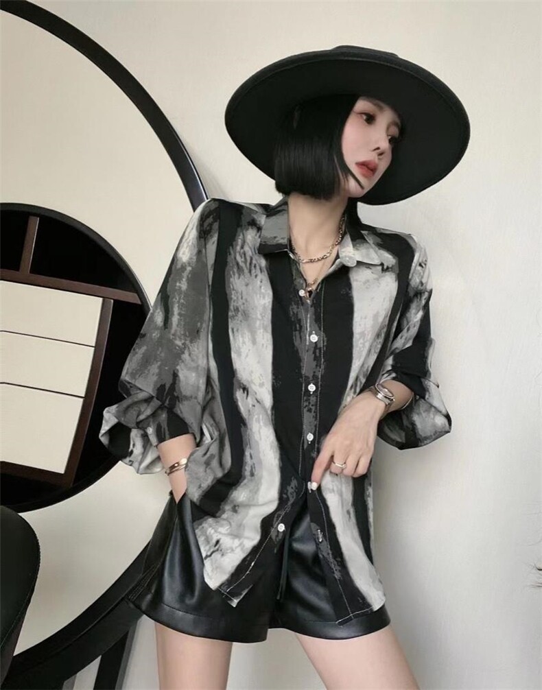 2022秋季新款时髦个性水墨画宽松复古风衬衫,女装衬衫,L·H·X