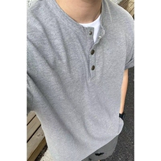 灰色