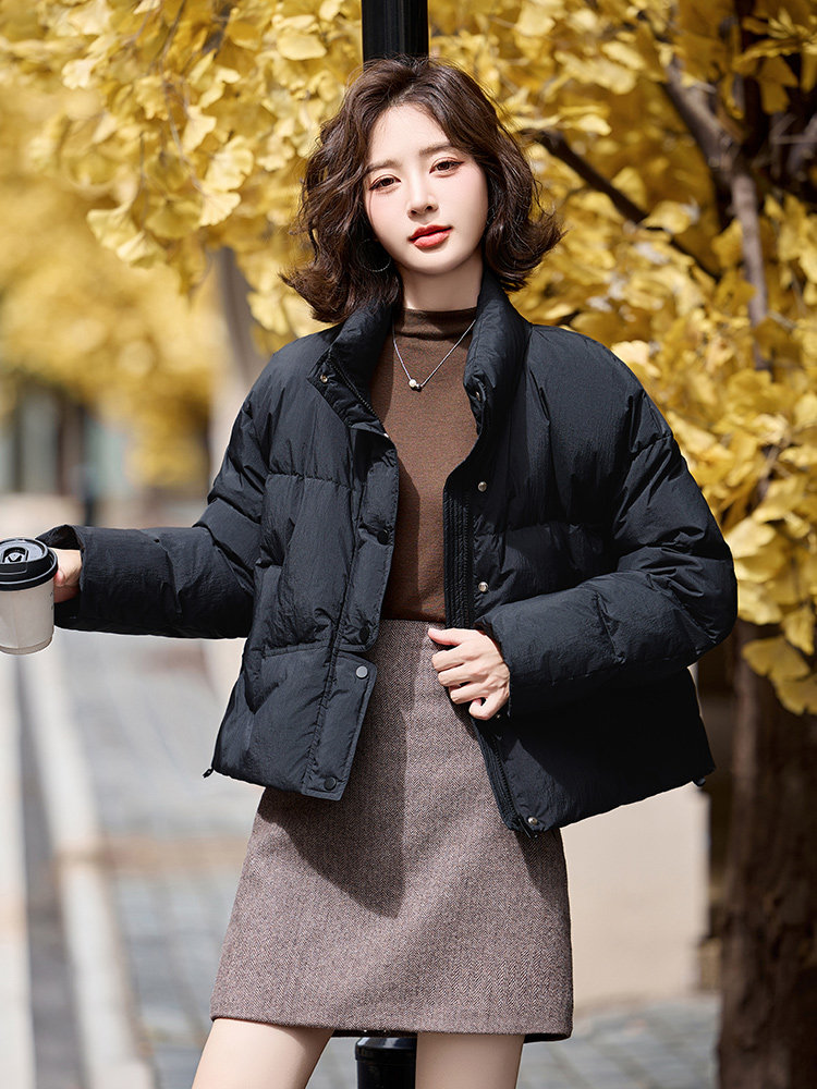 立领短款面包羽绒服女2025冬季新款时尚小个子加厚保暖白鸭绒外套,女装羽绒服,姿衣坊