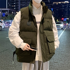 军绿色