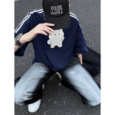 藏青色